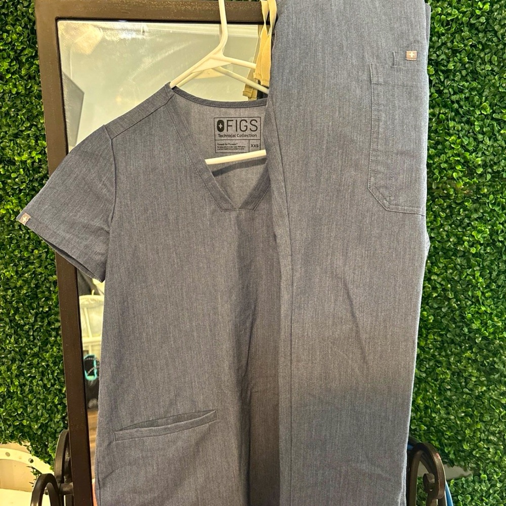 figs heather gray scrubs